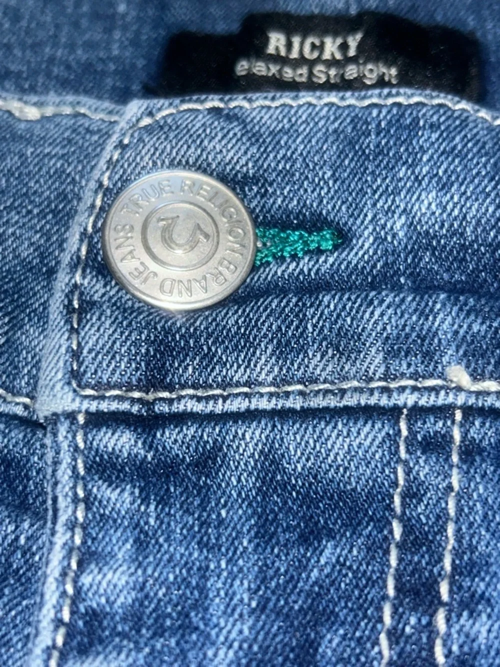 True Religion Ricky Relaxed Straight Leg Blue Jeans Green Stitching Horseshoe